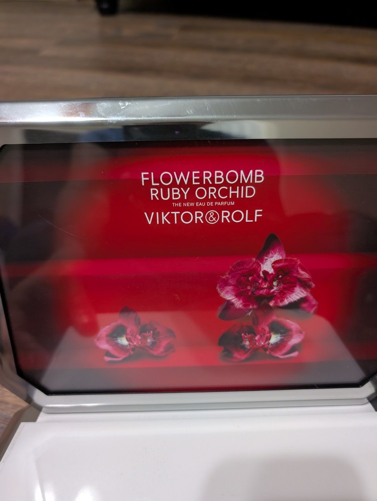 Viktor & Rolf Ruby Orchid Flowerbomb 11" Retail Display Macy's