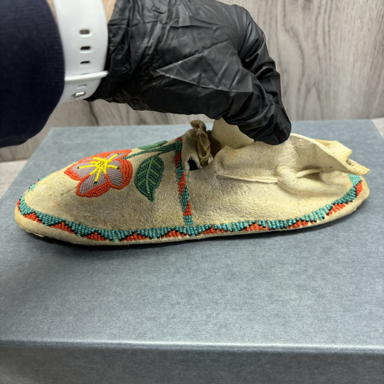 Antique Circa 1900 Northern Plains Beaded Moccasins Teal Orange Flower original