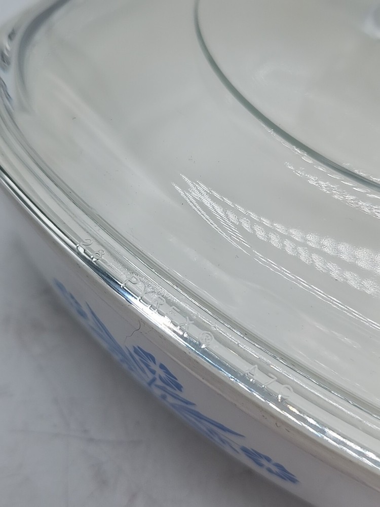 Vintage 1-Qt Corning Ware Blue Cornflower With Lid