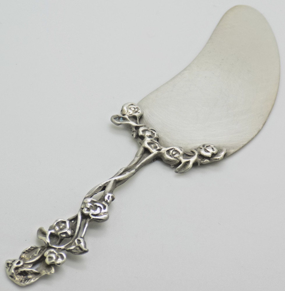 Vintage Italian Handmade Genuine Silver Small Cake Server Rose Pattern
