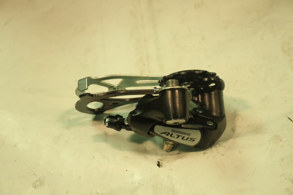 Shimano Altus Rear Derailleur