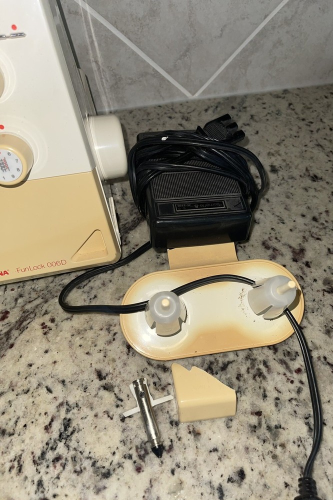 Bernette by Berninia Funlock 006D Sewing Machine Works