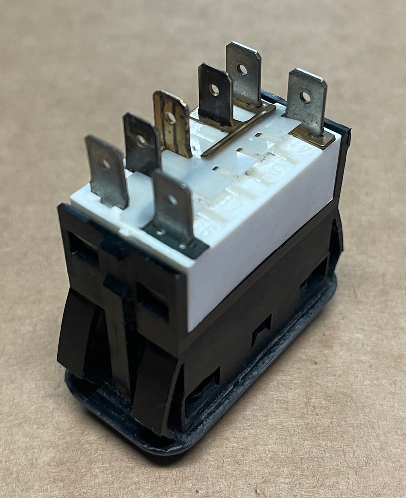 FREIGHTLINER Bunk OVRD [Overide] Rocker Switch A06-30769-102