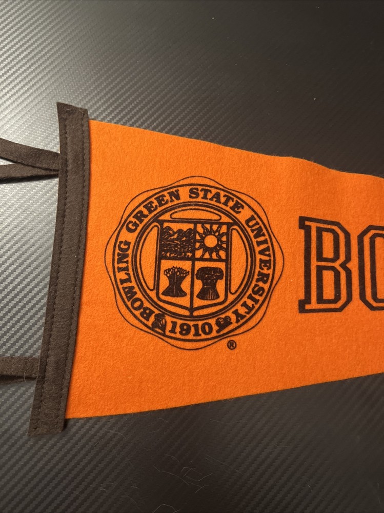 Older Bowling Green Flag
