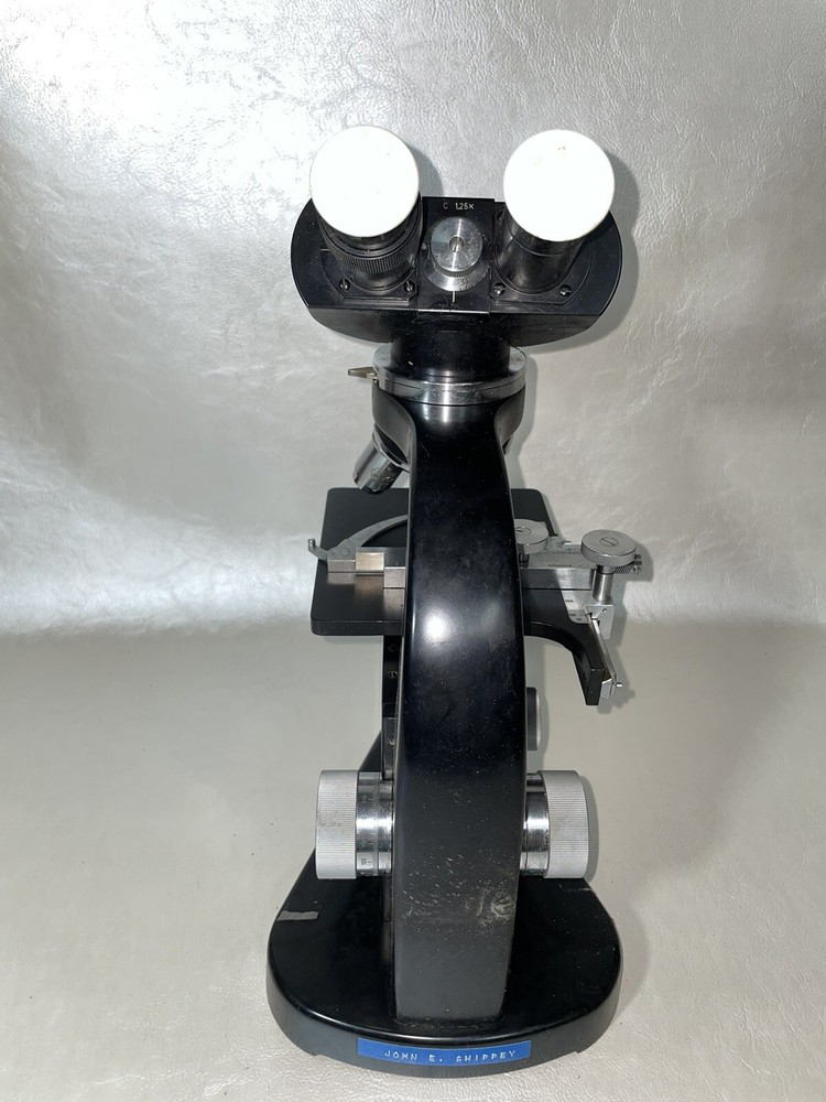 ernst leitz gmbh wetzlar germany 529778 microscope With Case