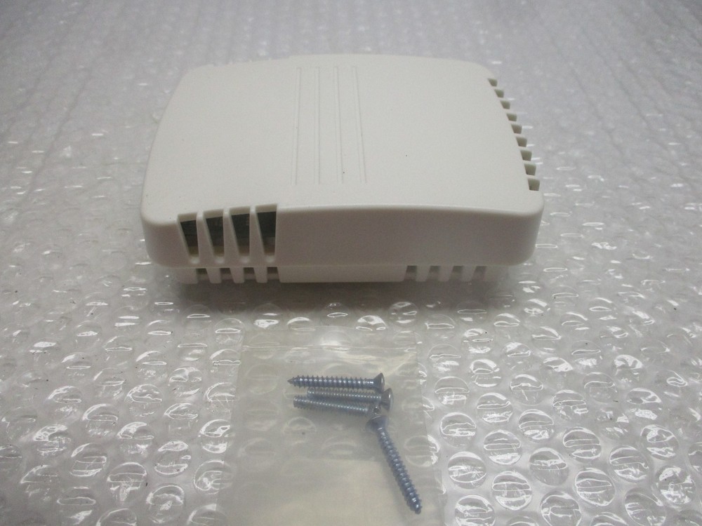 DWYER RHP-3W22 WALL MOUNT TRANSMITTER NSMP