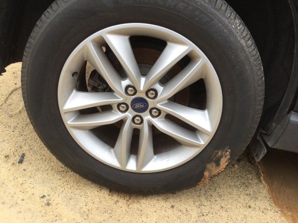 Console Front Floor SEL Fits 15-24 EDGE 4985536