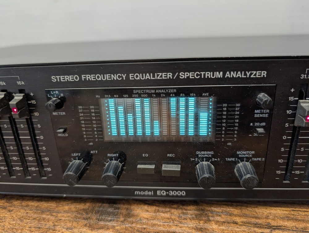 BSR Model EQ-3000 Stereo Frequency Equalizer Spectrum Analyzer Vintage Works