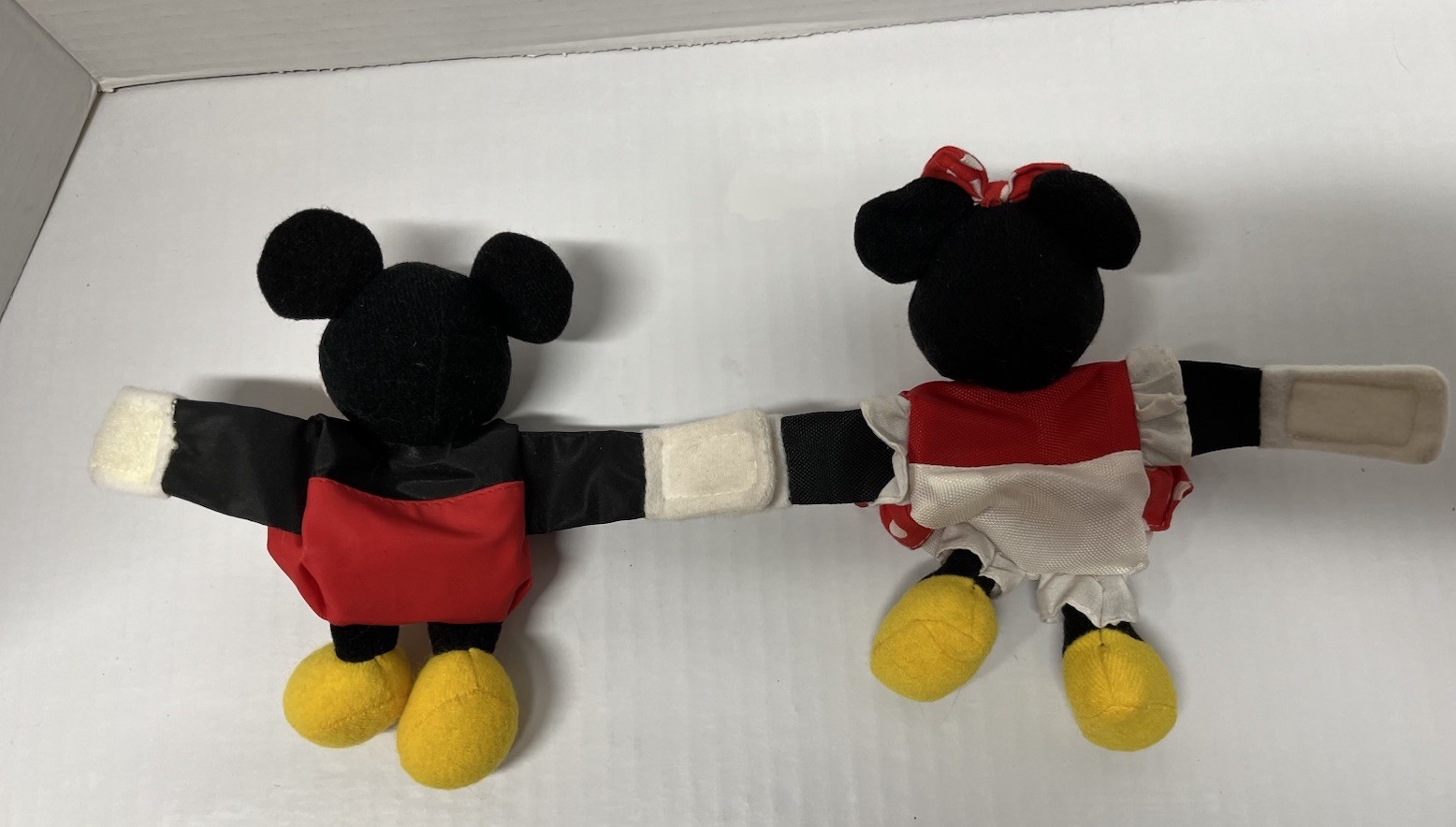Disney Mickey & Minnie Plush Wrist Zippered Coin Purse Set D7