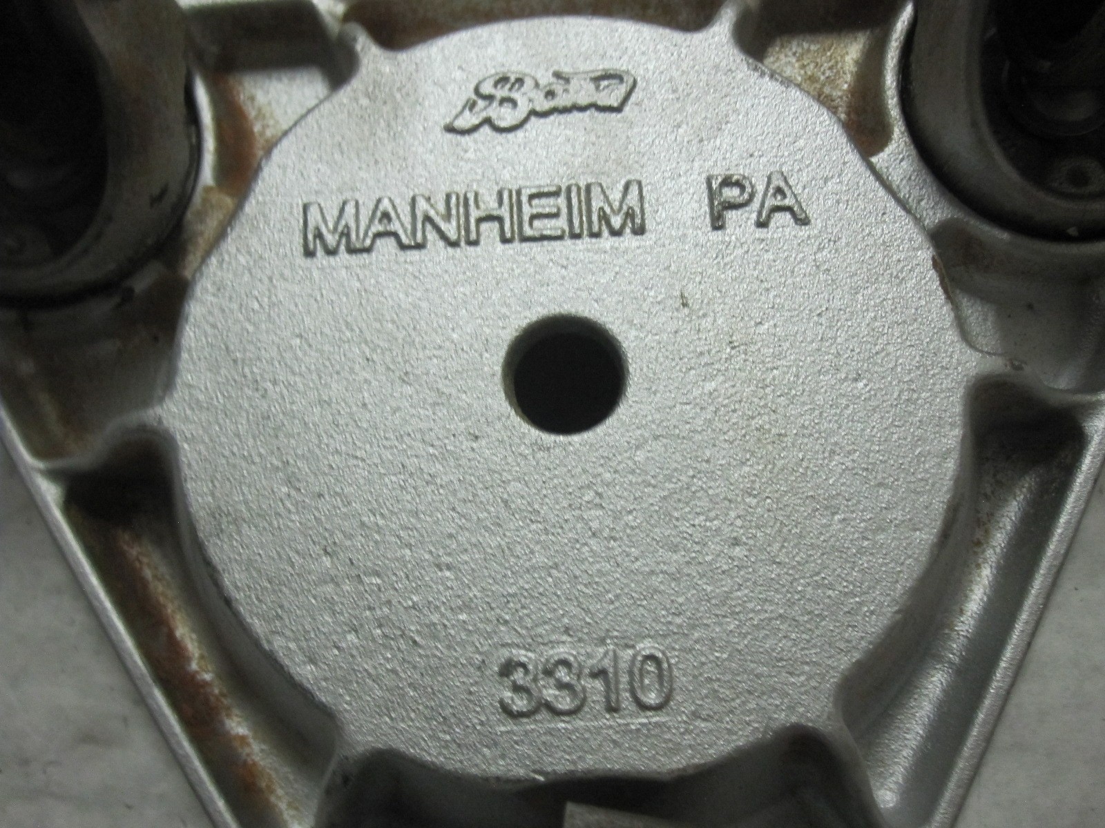 2x Bond 3310 Cast Iron Triangular CUP DOLLY Phenolic Wheels 750 lb Capacity