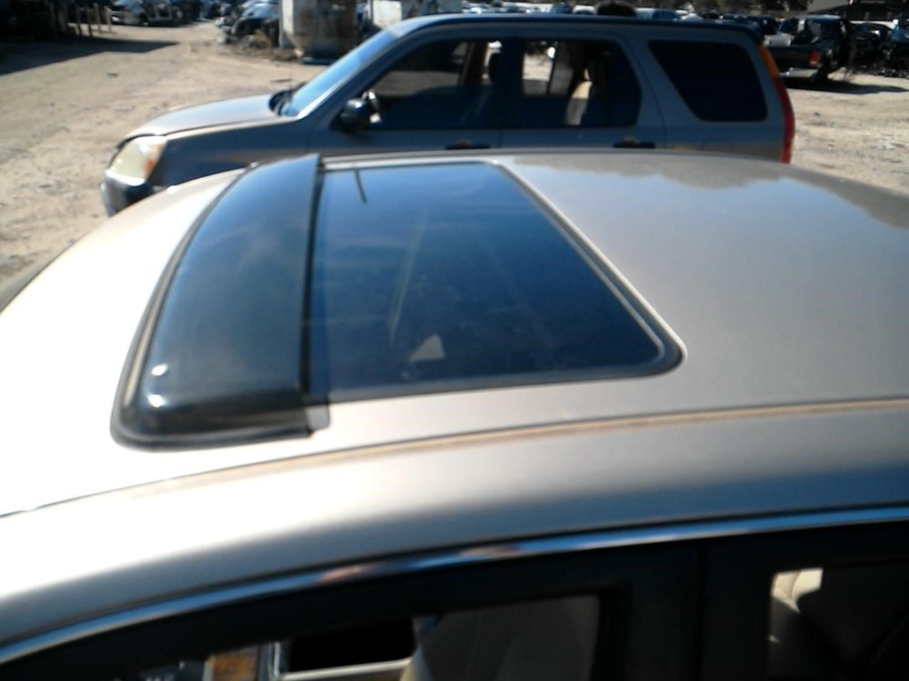 Engine ECM Electronic Control Module Right Hand Dash Fits 02-03 AVALON 104956078