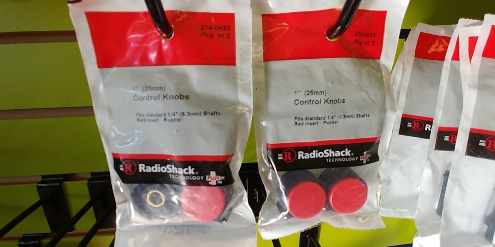 RadioShack 274-0433 Round Red Insert Ctrl Knob 1-5/32 by 21/32  1 Pack (2 knobs)