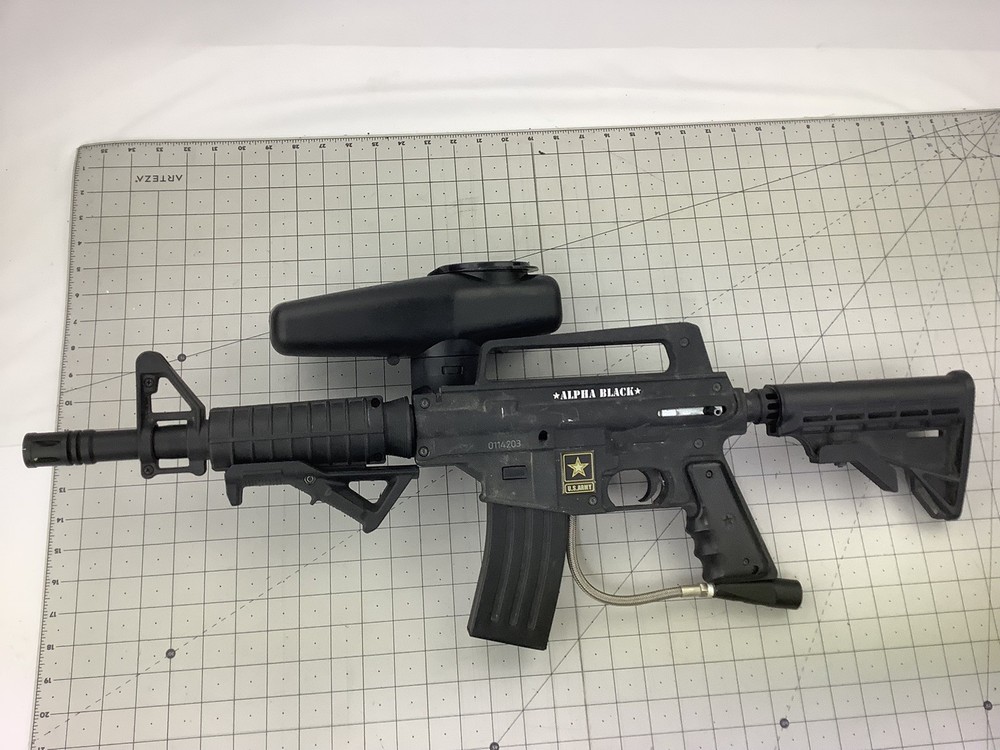 Tippmann Alpha black paintball marker with e trigger and cyclone feed  untested