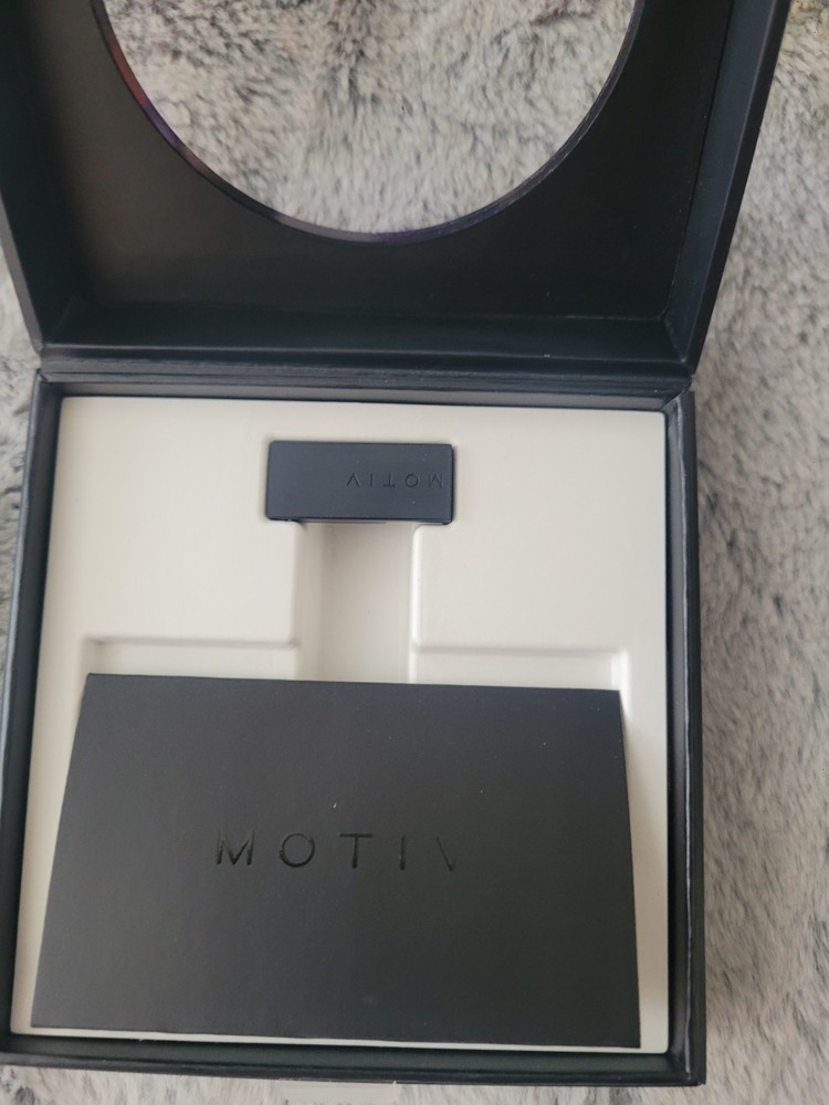 untested Motiv Smart Ring Activity Tracker Size 6 Bronze With charger