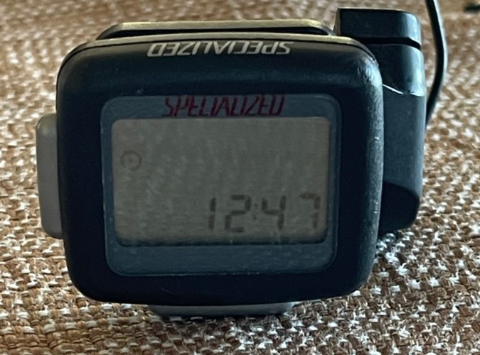 SPECIALIZED SPEEDZONE SPORT WIRELESS CYCLING COMPUTER 10 FUNCTIONS