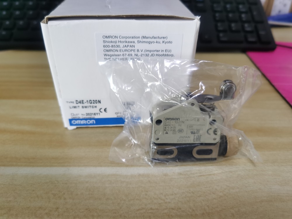 1PCS Omron D4E-1G20N D4E1G20N Limit Switch -New
