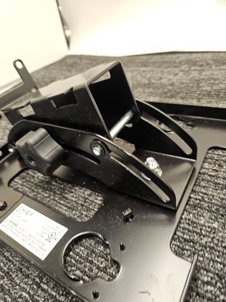 LEGRAND Chief MFCUB Medium Flat Panel Mobile AV Cart Black Replacement