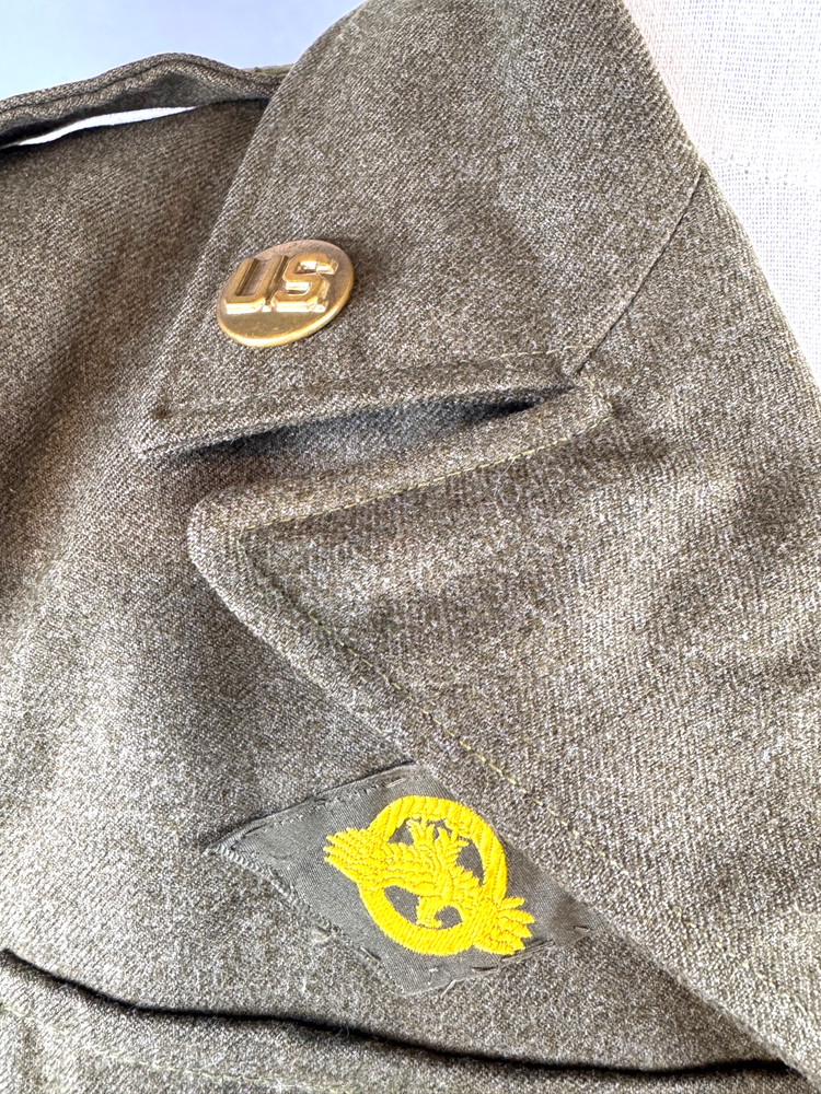 WWII USAAF – AIRWAYS COMMUNICATIONS SYSTEM GROUPING – UNIFORM, MEDALS & DOCS