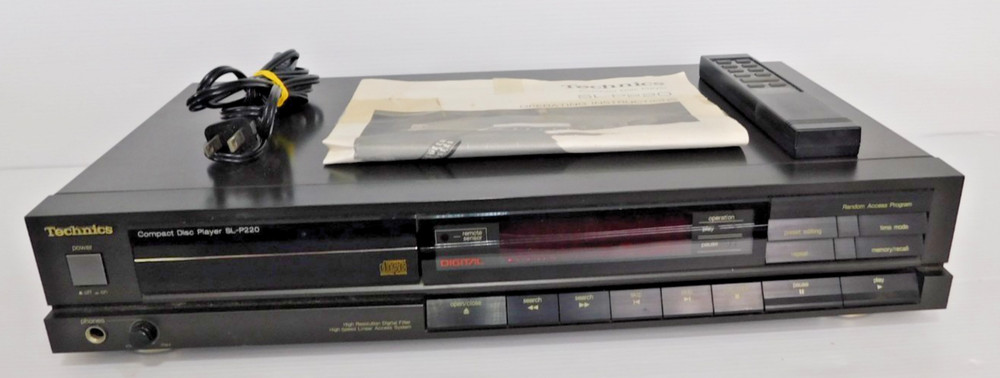RETRO (1987)  Technics SL-P220 CD Player WITH Remote Control