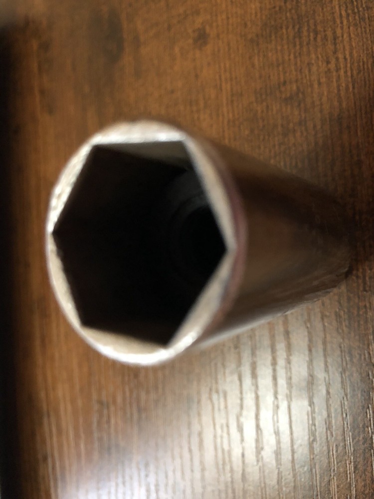 CHALLENGER # 1726HP 13/16" 1/2" DRIVE 6 POINT SPARK PLUG SOCKET