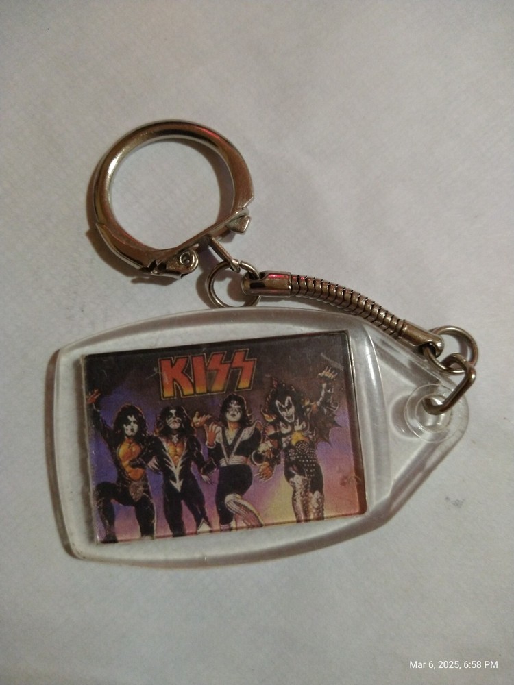 Kiss Destroyer/Gene Keychain/RARE!! 1976!! Holy Grail !!