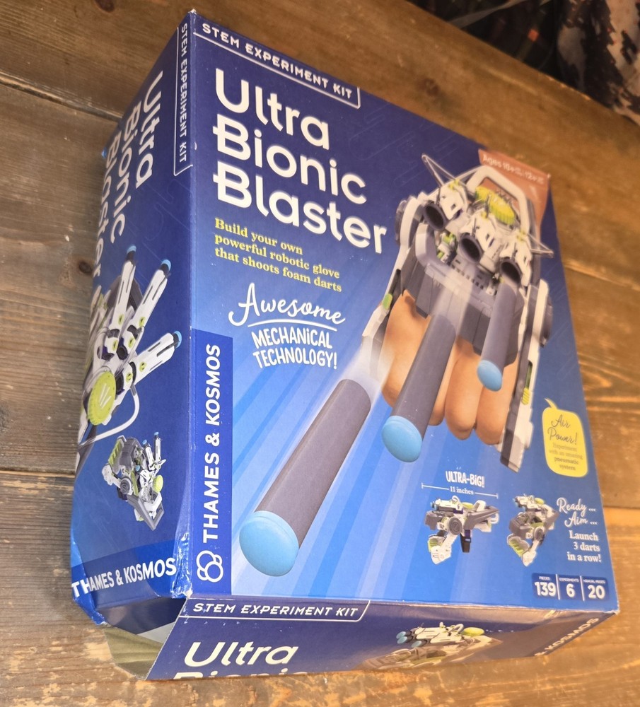 Ultra Bionic Blaster STEM NEW box has wear