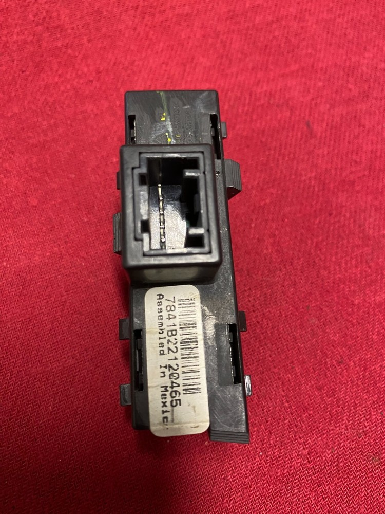 CHEVY / GMC CHAMPION BUS DRIVER CONTROL SWITCH 604 65184
