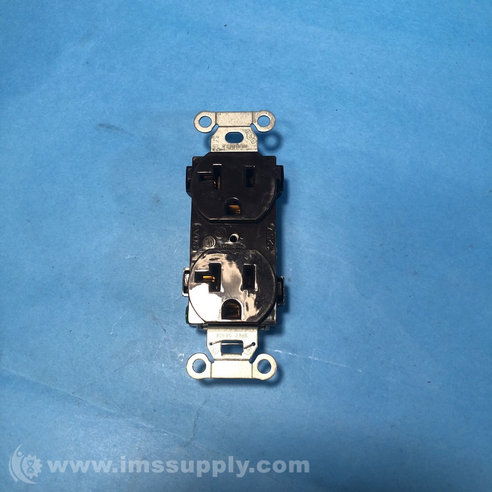 Hubbell HBL5261 Duplex Outlet FNIP