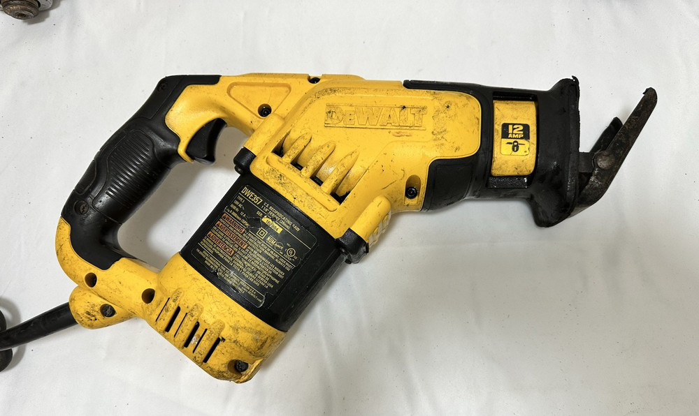 Dewalt Compact Variable Speed Recipocating Saw DWE357 MADE IN THE USA