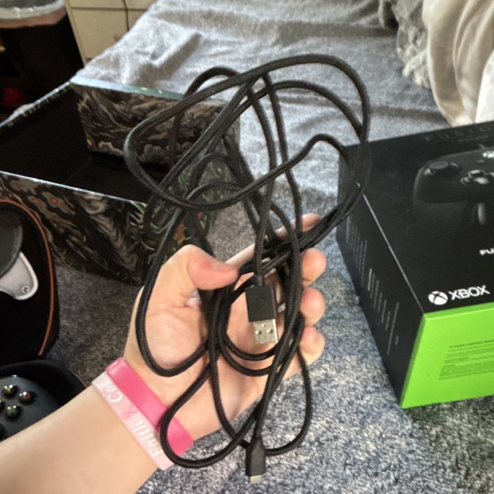 Xbox series x/s comes with turtle beach headset