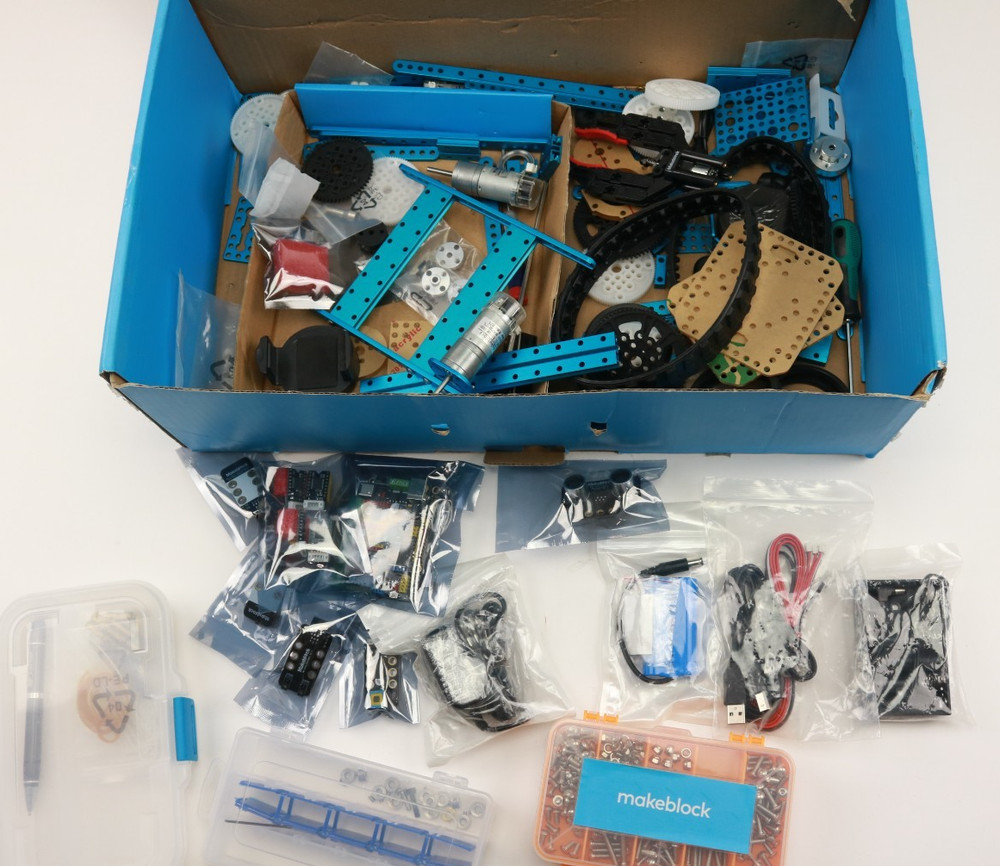 Makeblock Ultimate 2.0 Robot Kit Parts AS IS