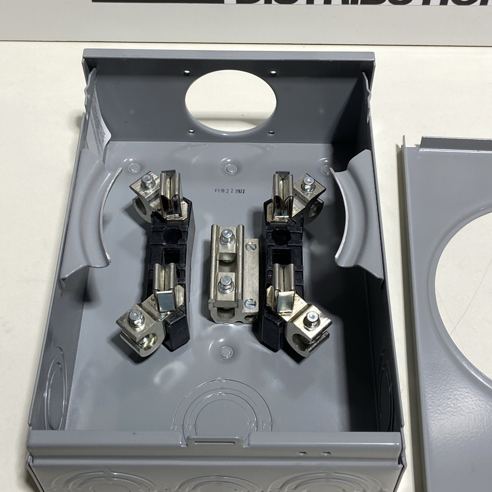 New! Talon UAT111-0G, 135 Amp 600 Volt 4 Terminal Ringless Meter Base