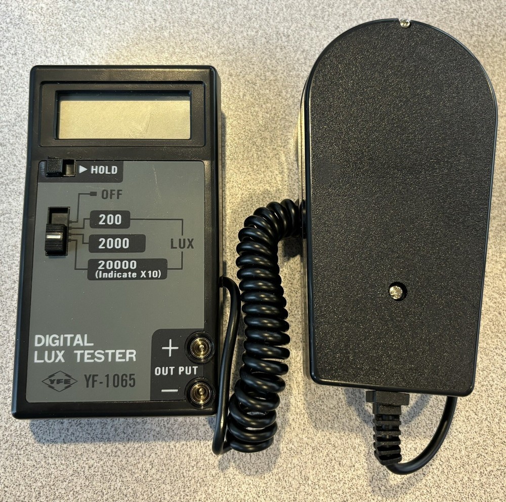 Digital Lux Meter Light Meter YF-1065, Used
