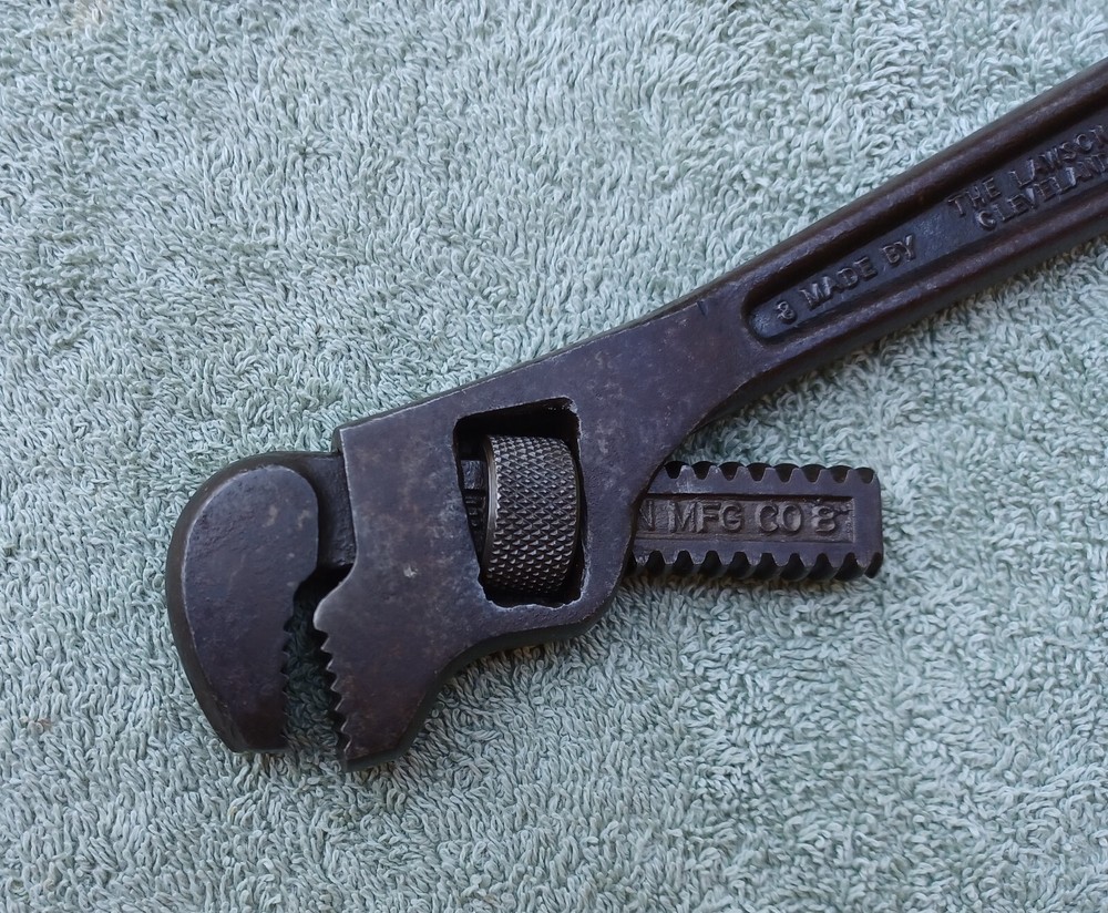 Lawson Mfg. 8" Obtuse Angle Adjustable Monkey Wrench