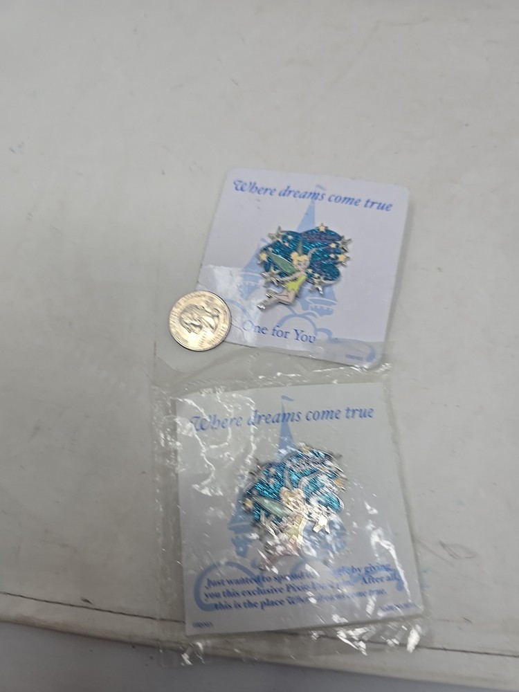 Disney Pin Tinkerbell "Where Dreams Come True" Pixie Dust 2 Pin Set