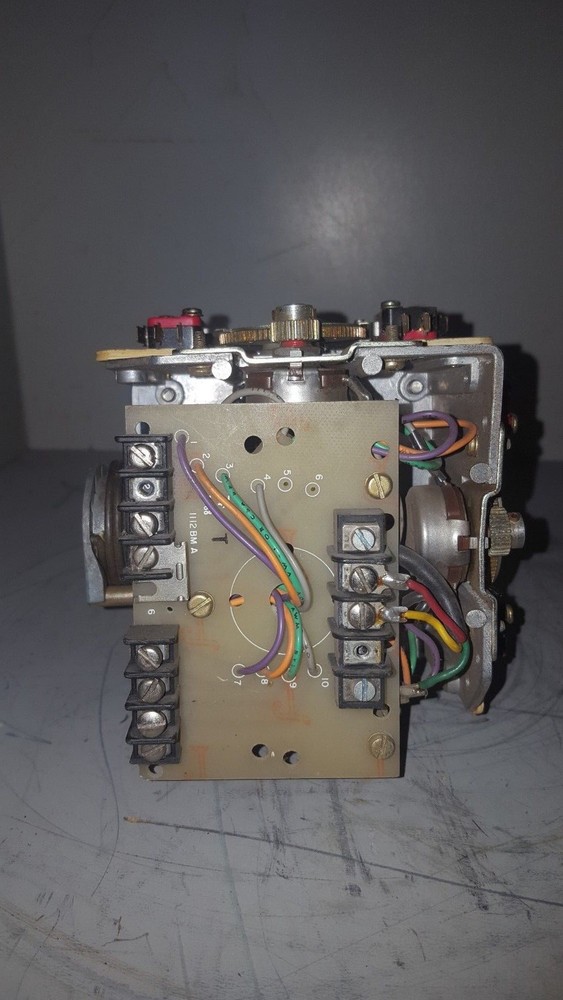 OEM Controls Joystick Controller, MISSING SCREWS, Type JS2, 300V, 16A, JS3M5486