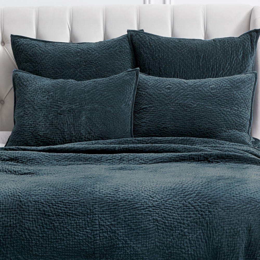Vela Ink Queen Quilt