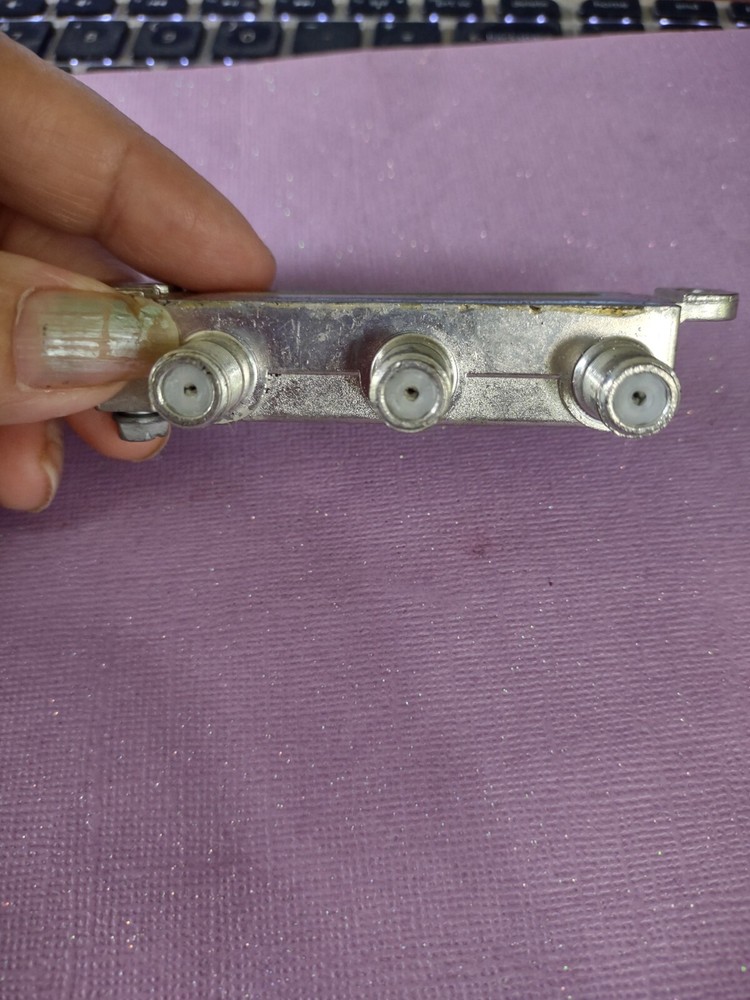 CommScope SV-4G DIGITAL SPLITTER 5-1002MHz