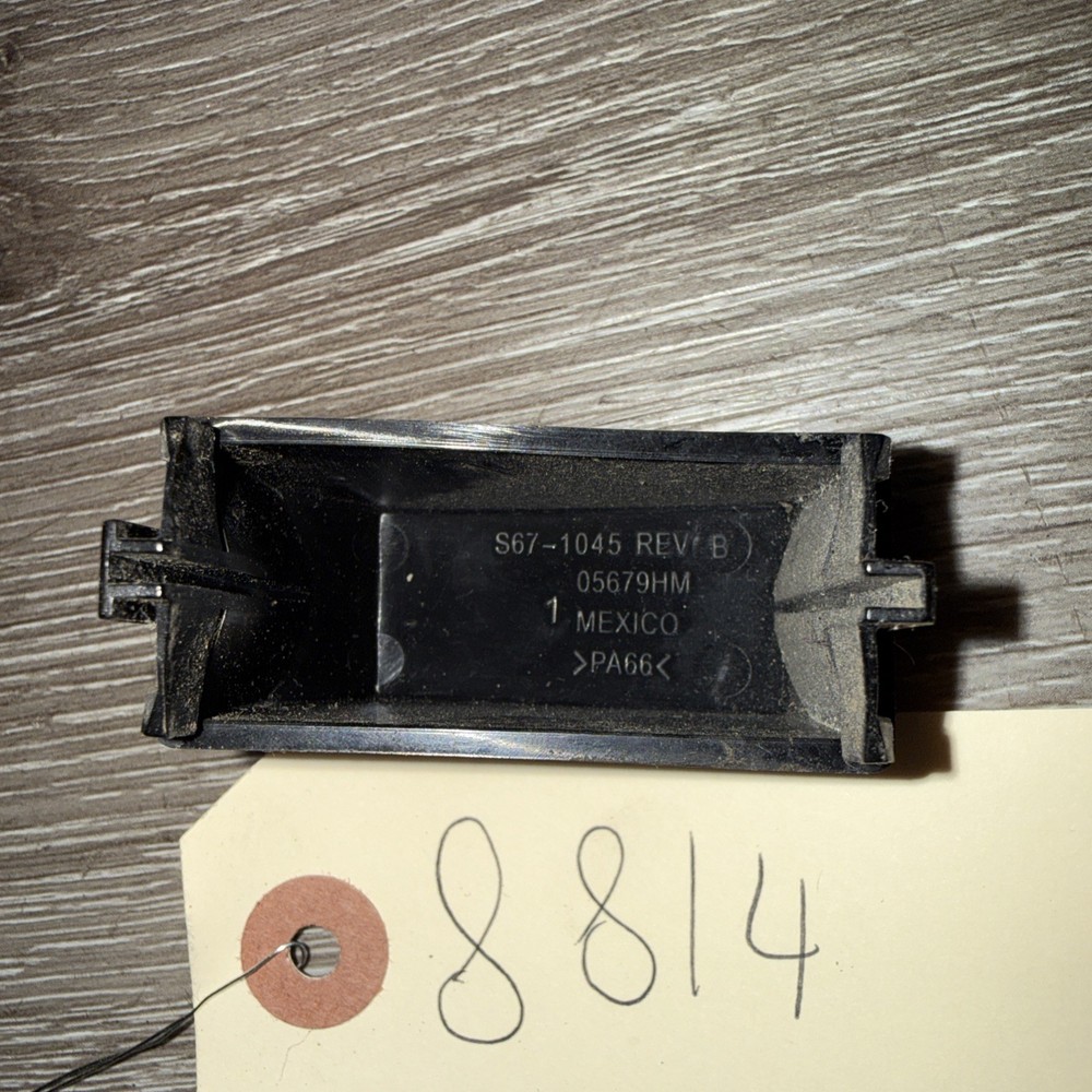 PETERBILT PLUG-DASH SWITCH P/N S67-1045