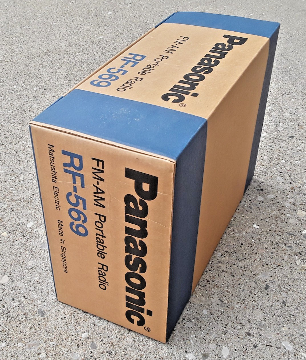 Vintage Panasonic RF-569 AM/FM Portable Radio New Sealed