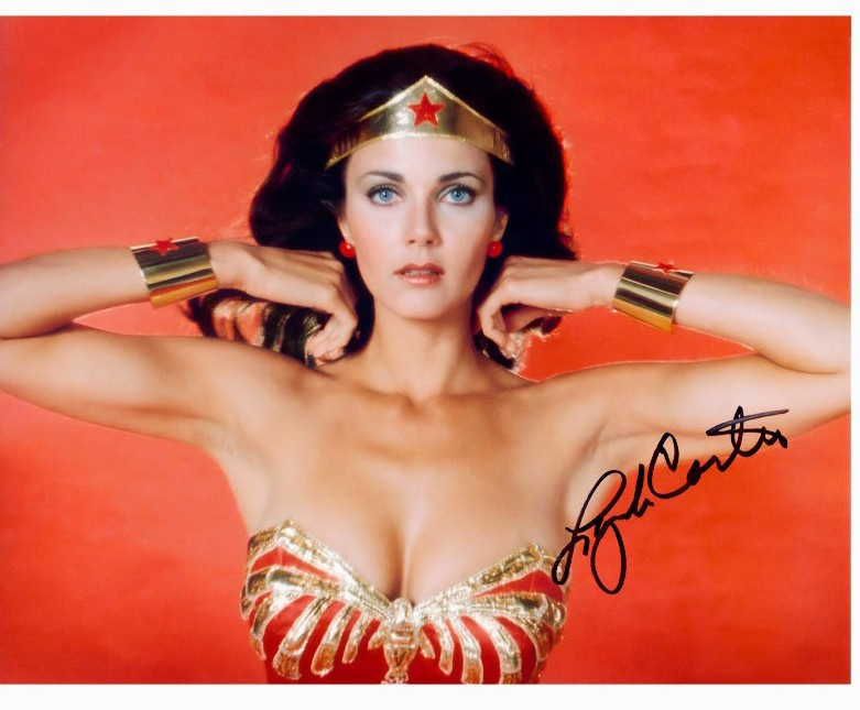 Lynda Carter Wonder Woman 8x10 Autograph Signed Photo Reprint FREE SHIPPING