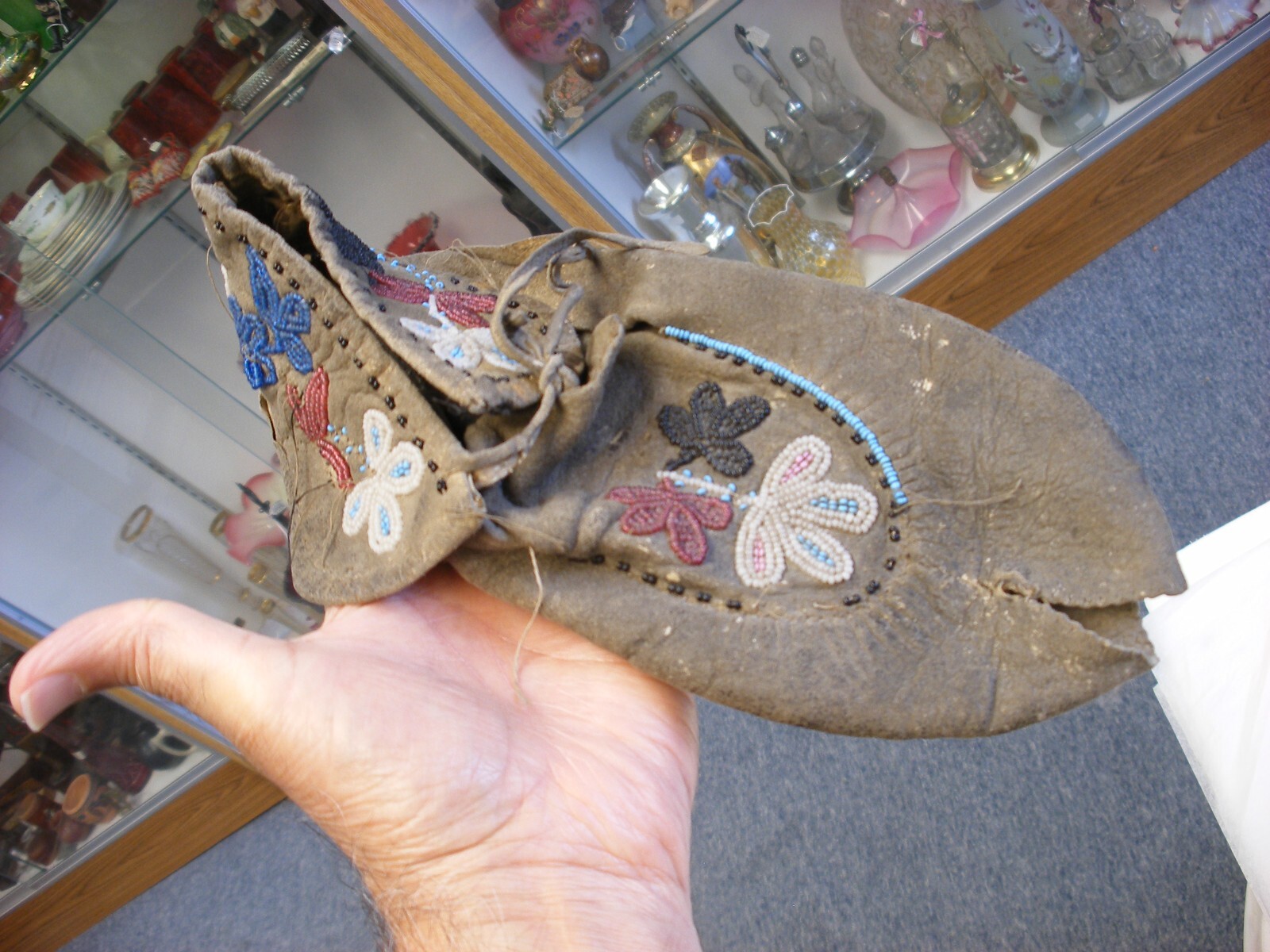 Antique Vtg Native American Plains Indian Beaded Moccasins - Damage - As-is!