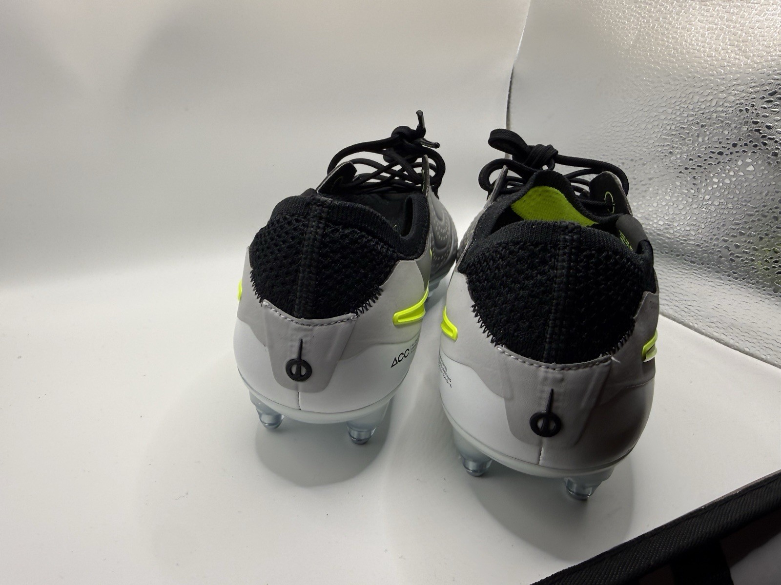 Nike Tiempo Legend 10 Elite Silver Sg Pro Anti Clog HF4375-002 $250 - Size 8.5