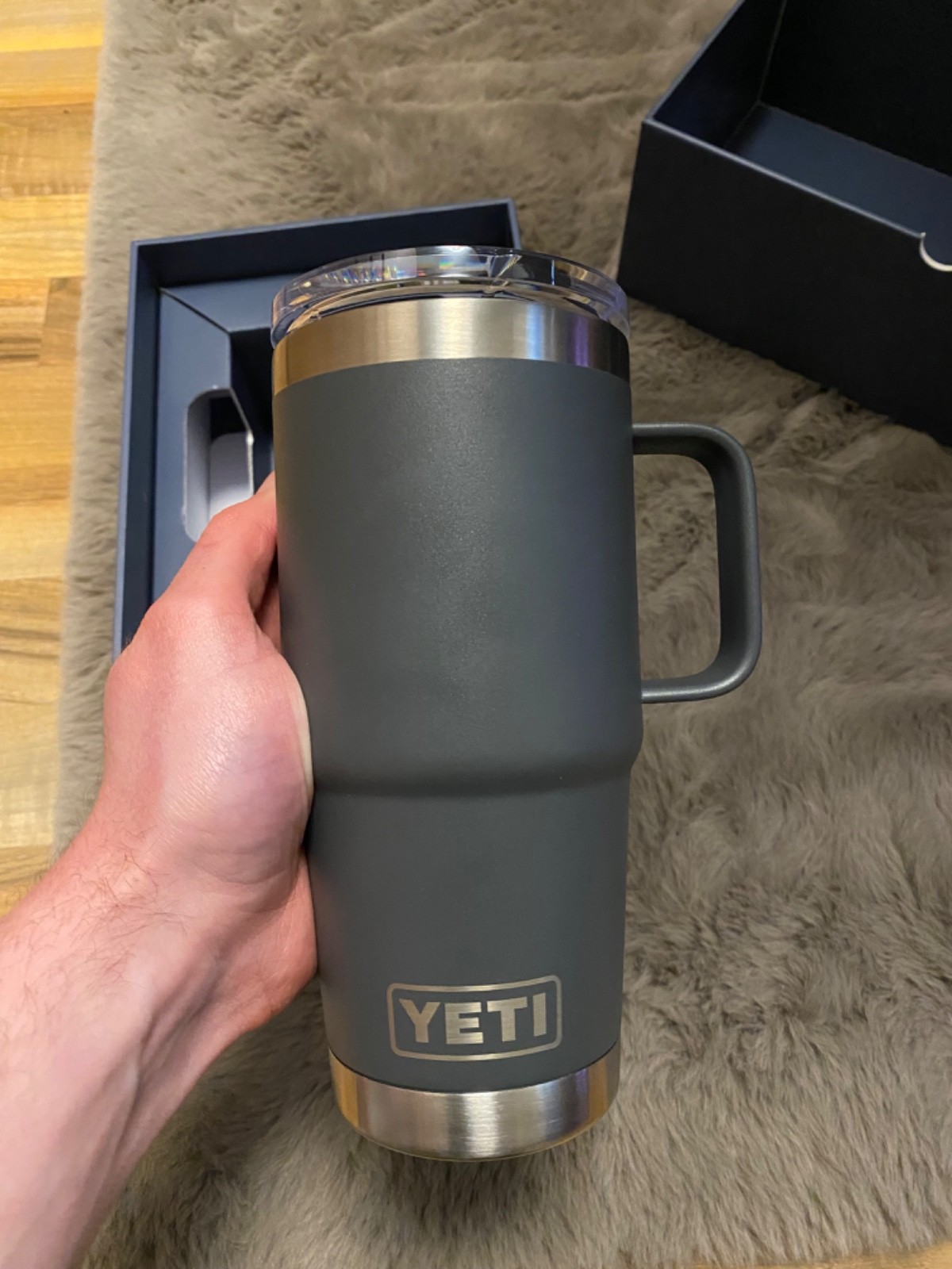 Land Rover Defender x Yeti 20oz Rambler Tumbler 51DLFL219GYA