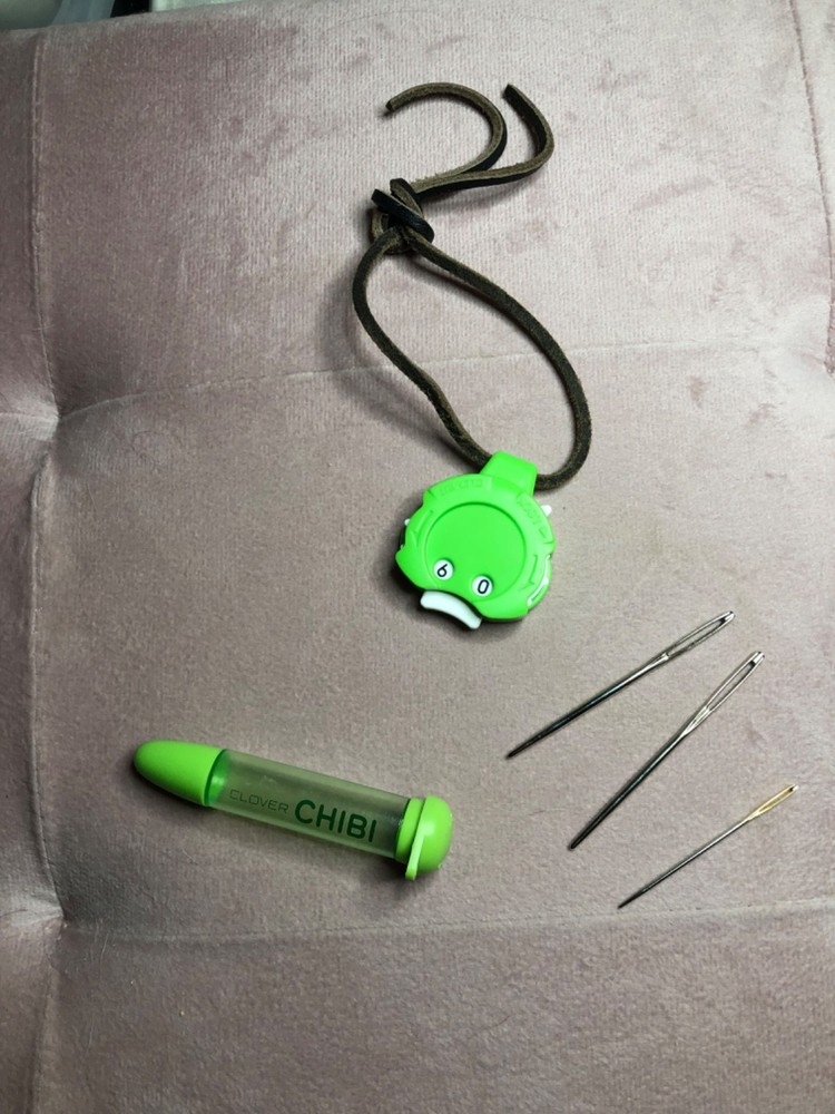 Clover Knitting Stitch Counter Kacha and Chibi with Darning Needles Plus Extra
