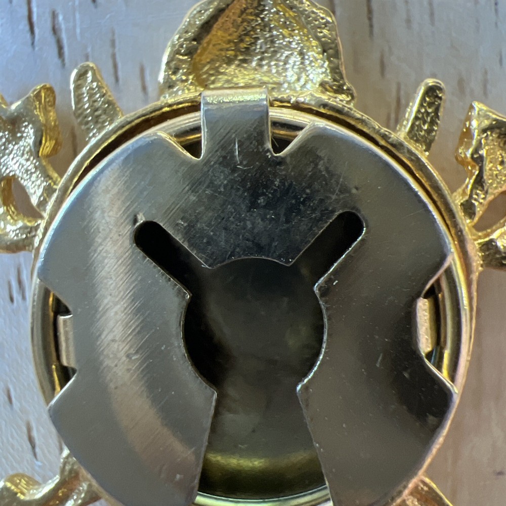 Vintage Lion Shield Button Cover Unknown