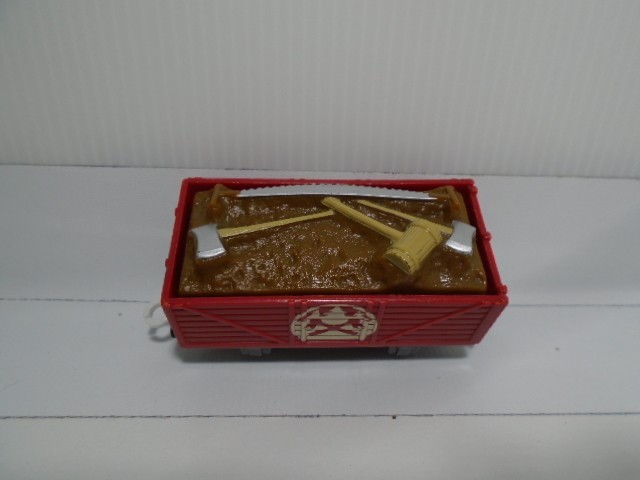 2012 GULLANE THOMAS LOGGING SAW & AXE CARGO CAR (TH116)
