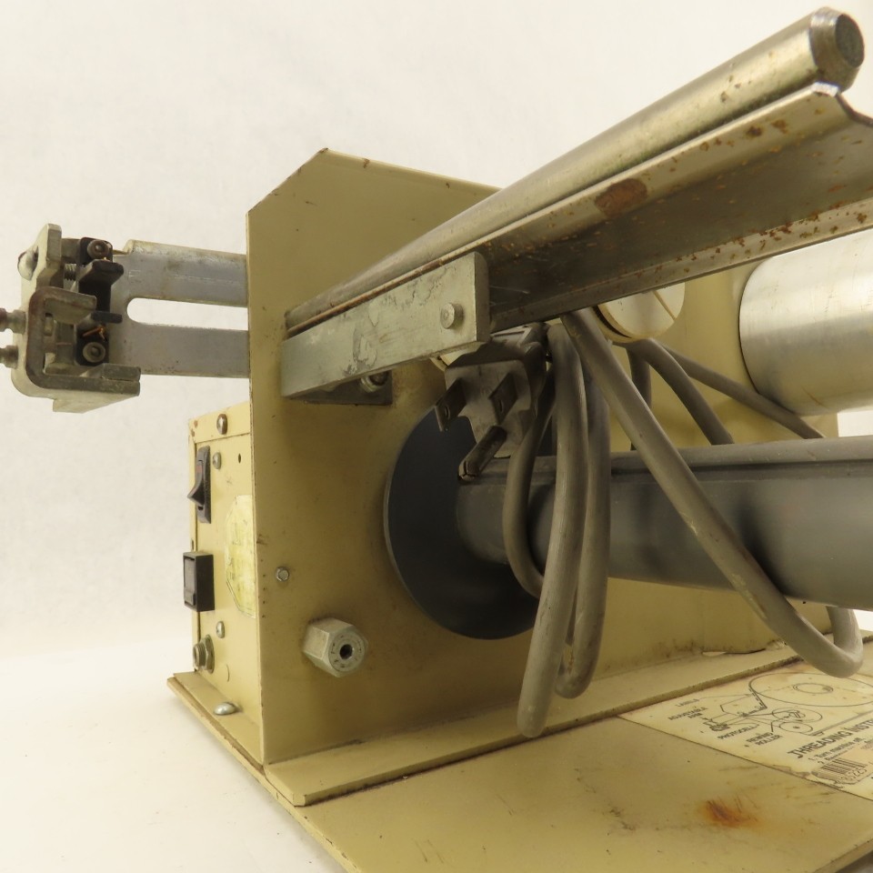 Grip A Tab LH-31 110V 1Ph Automatic Label Tape Dispenser 3" Core