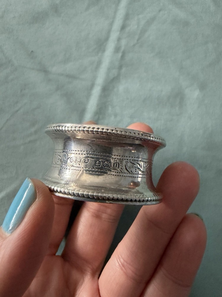 Small silver napkin ring antique hallmarked collectable
