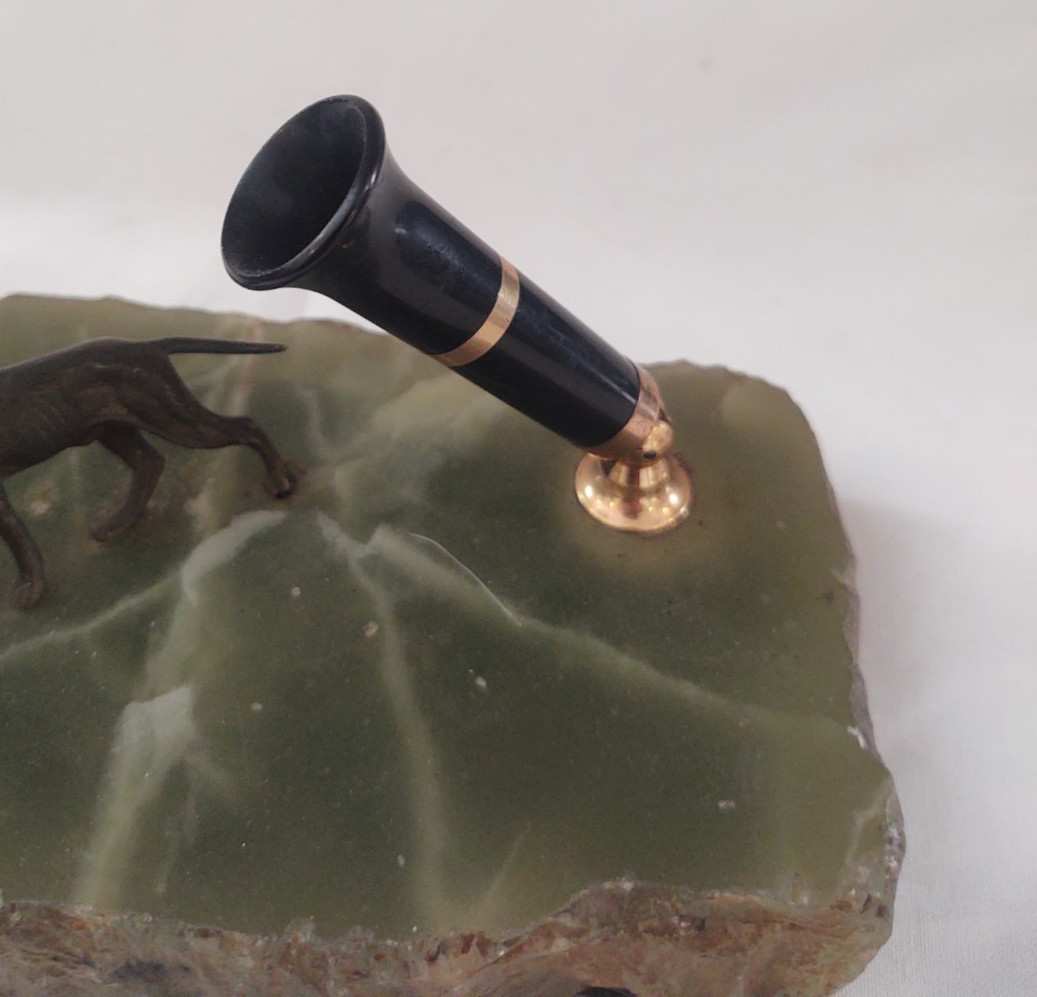 Antique Shaeffer Green Onyx Bronze Pointer Dog Desk Pen Holder